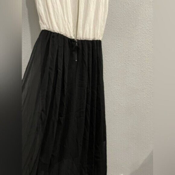 New Alice & Olivia Slit Feminine Maxi Dress Neutral Open Back Chic Party - Picture 11 of 13